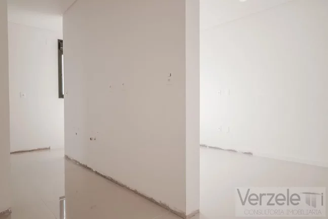 Imagem Apartamento 4 ou + dormitórios para Venda em Itajaí / SC no bairro Praia Brava