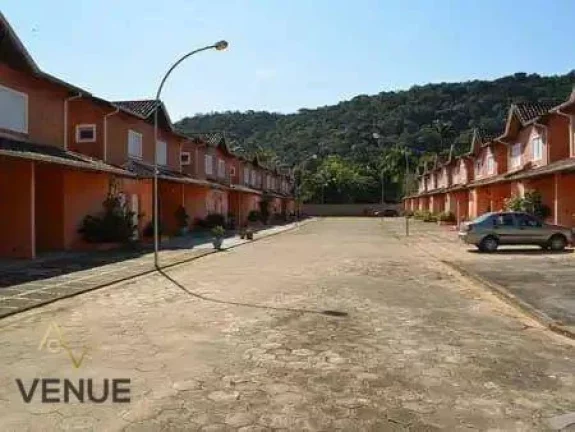 Imagem Sobrado com 2 dormitórios à venda, 90 m² por R$ 380.000,00 - Massaguaçu - Caraguatatuba/SP