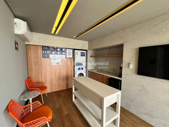 Imagem Apartamento de 1 quarto, localizado no último andar em um edifício moderno com estrutura residenci...