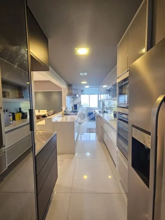 Imagem Apartamento 3 Suítes, 145 m², Andar Alto – Vista Livre - Majestic