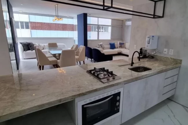 Imagem A 5ª Avenida Imóveis selecionou esse lindíssimo apartamento no Corredor da Vitoria VISTA MAR Baía de Todos os Santos: 3 suítes mobiliado e equipado