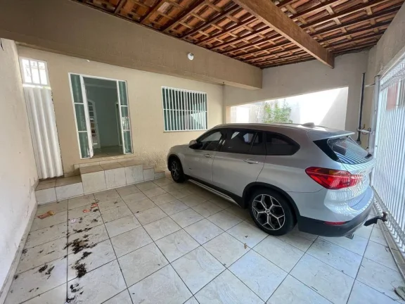 Imagem Sobrado com 270 m² 4 Dormitorios sendo 2 Suietes e 3 vagas de Garagens