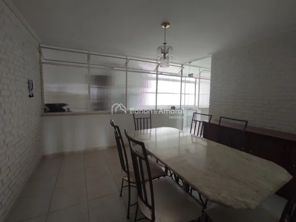 Imagem Amplo apartamento com 3 quartos, sendo 1 suíte, sala com 2 ambientes, cozinha planejada, área de s...