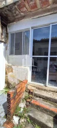 Imagem São 3 Casas e 1 Salão Comercial 92m² pé direito 5 mts com Banheiro, próximo da Avenida no Jardim Zaíra, Mauá-SP