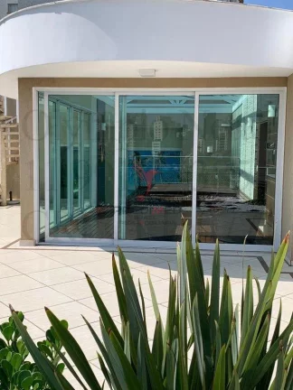 Imagem Linda Casa com 800 m²