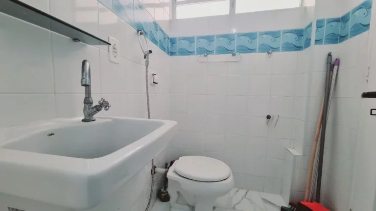 Imagem Kitnet com 1 dormitório à venda, 28 m² por R$ 405.000,00 - Pitangueiras - Guarujá/SP