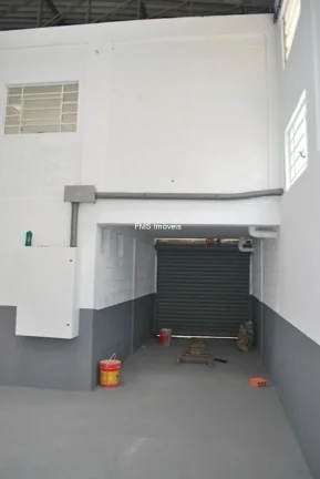 Imagem Galpão com 379m2 no Interlagos
