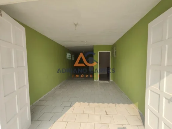 Imagem Casa com 4 quartos há 700 metros da praia no bairro Meia Praia em Navegantes a venda na Adriano Carpes Imóveis vende
