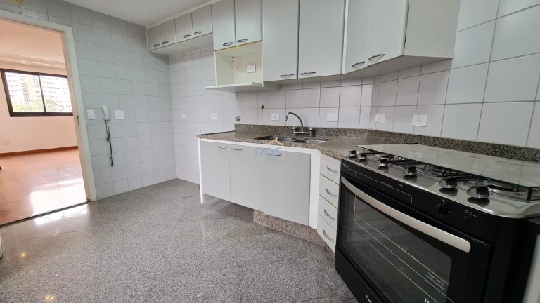 Imagem Lindo apartamento à venda, 150m², com 3 dormitórios, sendo 2 suítes, 3 vagas e depósito privativo.