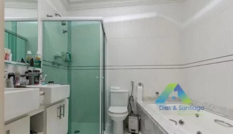 Imagem Casa em condomínio 380 metros, 3 dormitórios, 3 suítes, 3 vagas com excelente localização e valor !!!