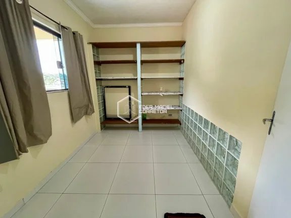 Imagem Excelente imóvel em terreno de 275 m², com 219 m² de área construída, ideal para moradia famili...