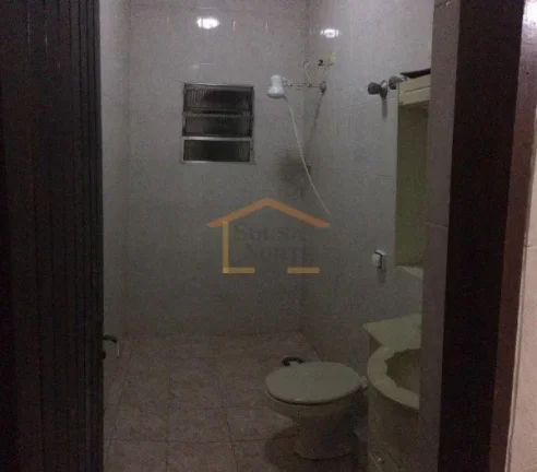 Imagem Casa com 300m² de área construída, 3 dormitórios amplos e arejados, sala para 2 ambientes, 3 ban...