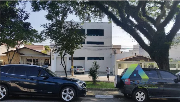 Imagem Prédio comercial com 652m² para escola, CEI, Clinicas, UBS, UPA, hospital veterinários, Importadora, Gráfica, academia até indústria pois já tem instalado trifásico no local.