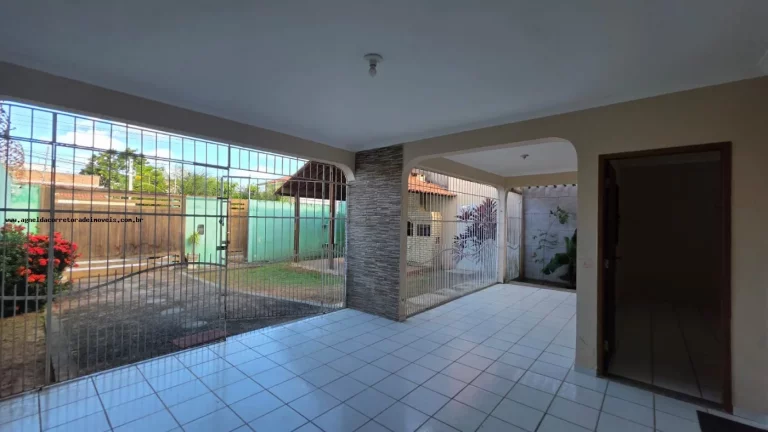 Imagem Casa para Venda em Parnamirim, Nova Parnamirim, 3 dormitórios, 1 suíte, 2 banheiros, 2 vagas