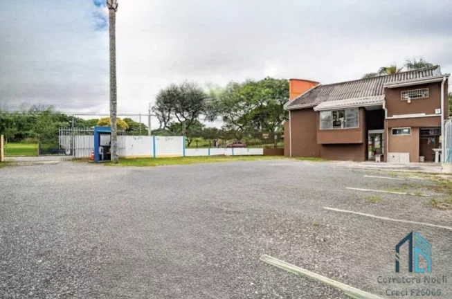 Imagem Imóvel comercial com estacionamento a venda, no Jardim Botânico em Curitiba PR
