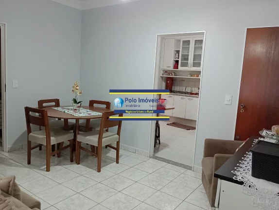 Imagem Apartamento 93 metros, R$ 340.000 espaçoso com 3 quartos sendo 1 suíte, 2 vagas e no bairro Jardim Irajá, em Ribeirão Preto.