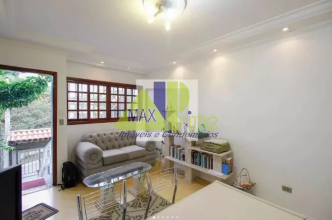 Imagem Oportunidade única: Casa espetacular para alugar no coração da cidade! 3 quartos amplos, churrasqueira, 5 vagas de garagem