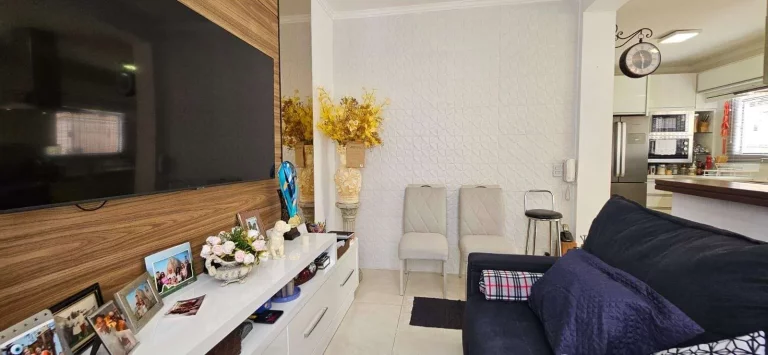 Imagem Casa à Venda, 280m2, 3 Dormitórios(01 Suíte), 3 Vagas , Areias, São José/SC