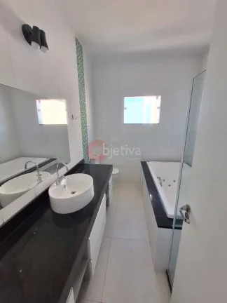Imagem Casa duplex em condomínio com deck para canal navegavel, 4 quartos, Ogiva