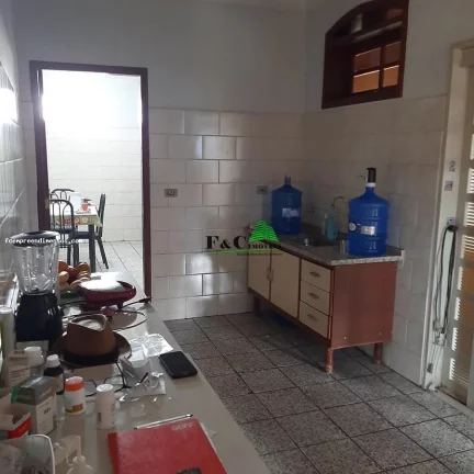 Imagem Sobrado para Venda em Limeira, Vila Queiroz, 2 dormitórios, 6 banheiros, 2 vagas