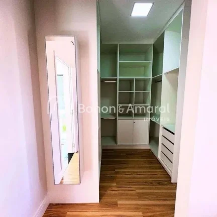Imagem Apresentamos uma casa encantadora, ideal para criar momentos inesquecíveis com sua família. Com um...