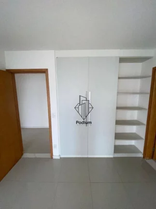 Imagem Apartamento com varanda/sacada ampla gourmet e vista para o mar da praia do Cabo Branco /Altiplano - AP1237