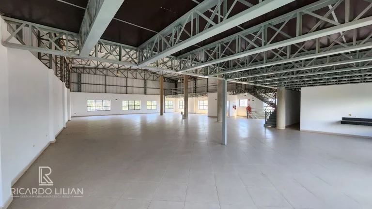 Imagem "Olha o Preço desse Imóvel!!!!! Prédio Comercial de 2558m² em Guarulhos: Ideal para Diversos Negócios!"