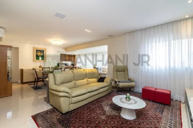 Imagem Imperdível oportunidade: Apartamento de alto padrão com 3 suítes e 3 vagas na Vila Nova Conceição, São Paulo-SP!