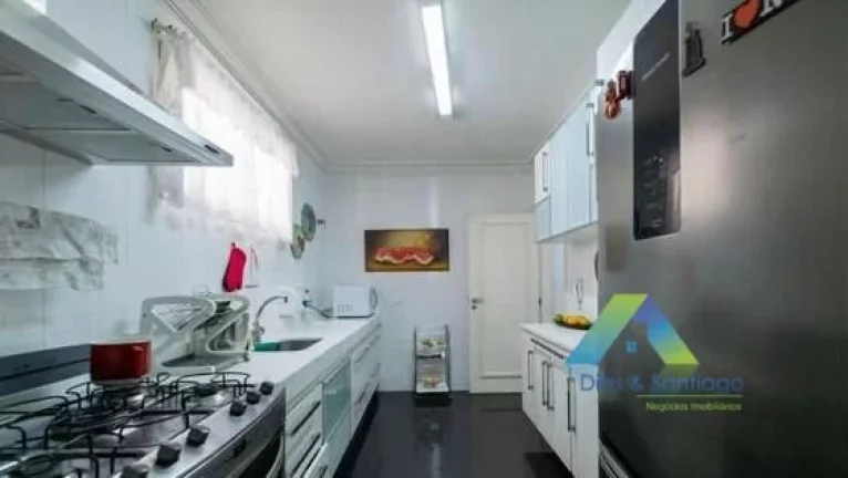 Imagem Casa em condomínio 380 metros, 3 dormitórios, 3 suítes, 3 vagas com excelente localização e valor !!!