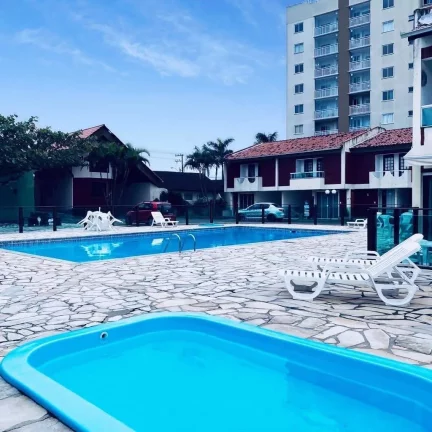 Imagem Casa à Venda – frente mar em condomínio!