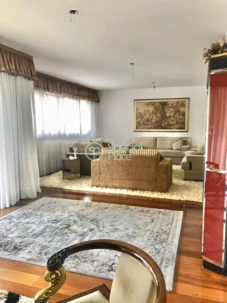 Imagem Excelente apartamento de 245 m², living para dois ambientes, varanda gourmet, 04 suítes com armár...