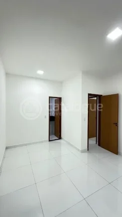 Imagem LINDA CASA EM NOVA ESPERANÇA
