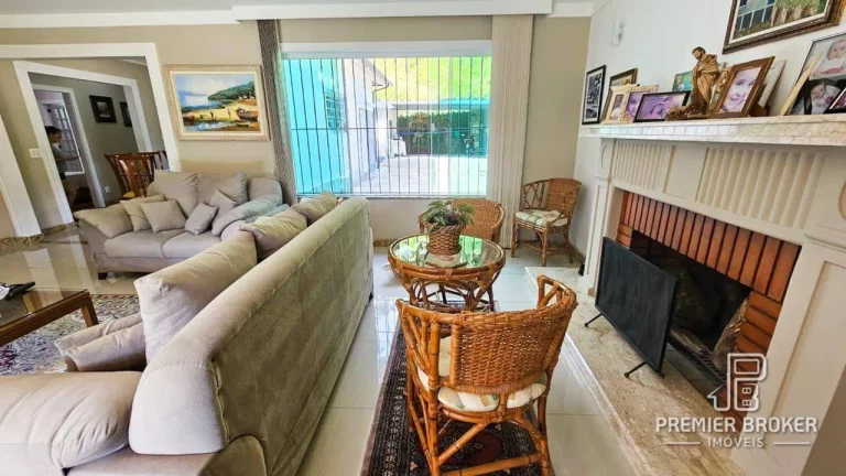Imagem Casa à venda, 240 m² por R$ 3.499.000,00 - Bom Retiro - Teresópolis/RJ