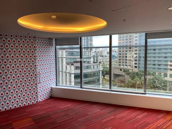 Imagem Sala Comercial na Vila Cordeiro com 2.137,40 m² de Área