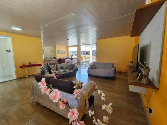 Imagem Casa em Condomínio para Venda em Teresópolis / RJ no bairro Vale Alpino