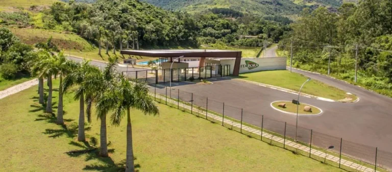 Imagem Sobrado de Alto Padrão no Condomínio Itaporã em Atibaia