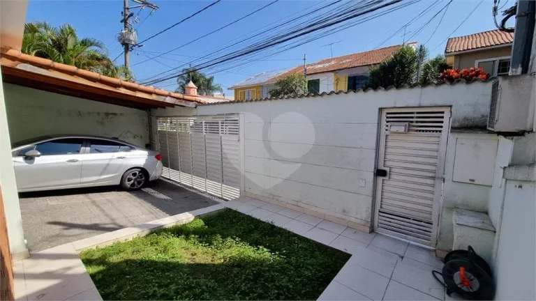 Imagem Casa à venda com 3 quartos, sendo 3 suítes, em Vila Sônia, São Paulo - SP