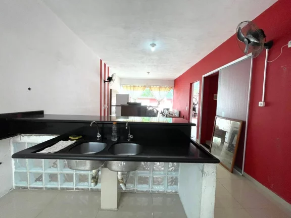 Imagem Casa com piscina á venda R$ 480 mil, Jardim Jaqueira-Caraguatatuba-sp