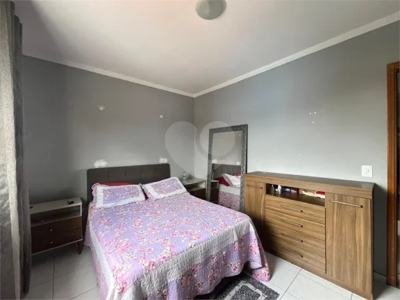 Imagem Casa para alugar com 3 quartos em CAMPO LIMPO, São Paulo - SP