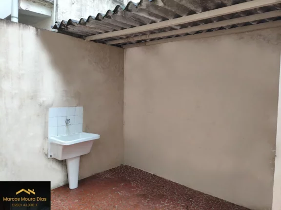 Imagem Casa Sobrado próxima a Estação de Metrô Vila Madalena com 2 Dormitórios e 2 Vagas
