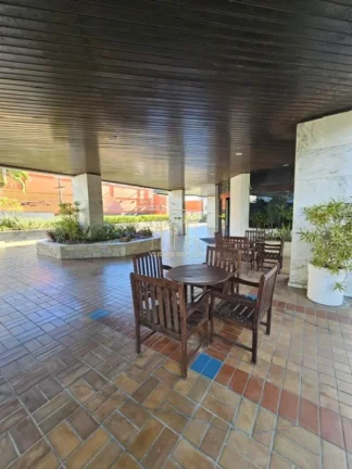 Imagem Apartamento 4 Quartos com 2 Suítes à Venda na Pituba | 167m² | Nascente | Andar Alto