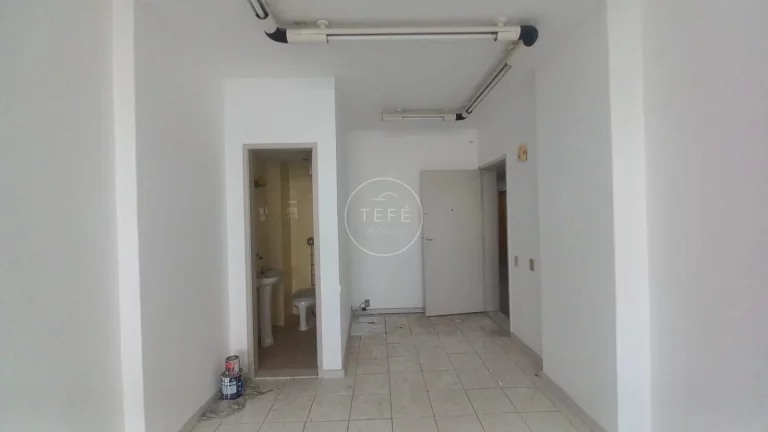 Imagem SALA COMERCIAL na PRAÇA SAENS PENA - R$ 190.000