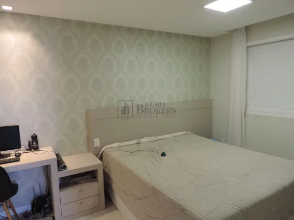 Imagem Apartamento com 3 dormitórios à venda no Centro de Balneário Camboriú/SC