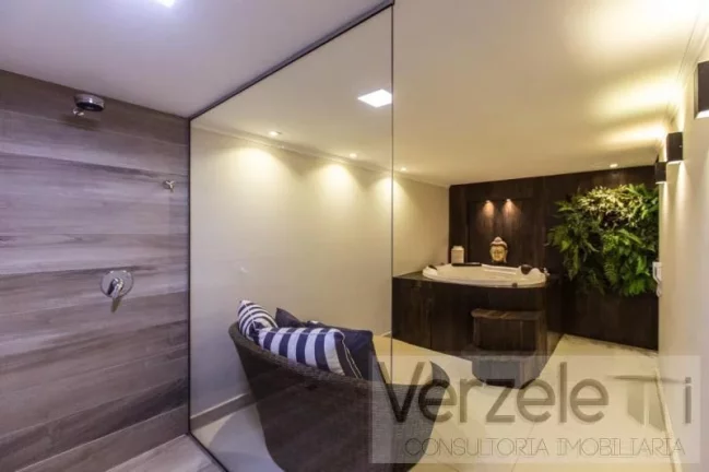 Imagem Frente ao Mar para Venda em Balneário Camboriú / SC no bairro Centro