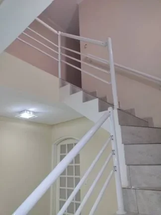 Imagem Sobrado Maravilhosos com 179 m² 3 Dormitorios 2 Vagas Garagens