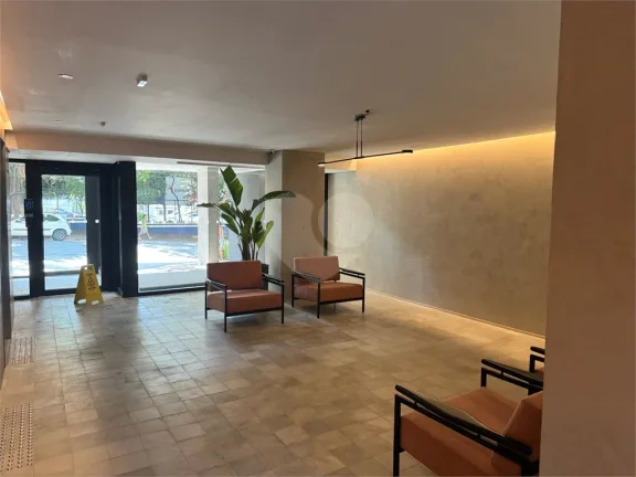 Imagem Apartamento à venda com 2 quartos, sendo 1 suíte, no condomínio Esquina Pinheiros, São Paulo - SP