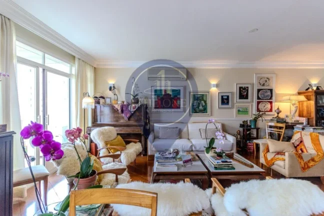 Imagem Imperdível apartamento à venda em São Paulo-SP, Higienópolis: 3 quartos, 1 suíte, 1 sala, 2 banheiros, 2 vagas, 237m². Aproveite!