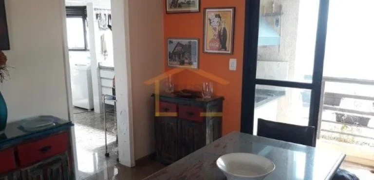 Imagem Apartamento com 111 m², 3 dormitórios, sendo 1 suíte, sala com lareira, lavabo, 2 sacadas (uma de...