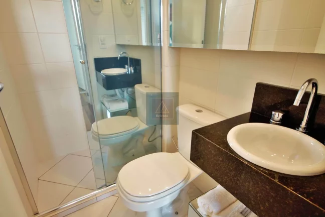 Imagem APARTAMENTO DECORADO Próximo ao parque Bacacheri - 2 quartos. 51 m². 1 vaga.
