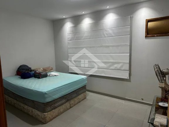 Imagem CASA DÚPLEX COM PÉ DIREITO ALTO LINDA TAQUARA NAO ACEITA FINANCIAMENTO
